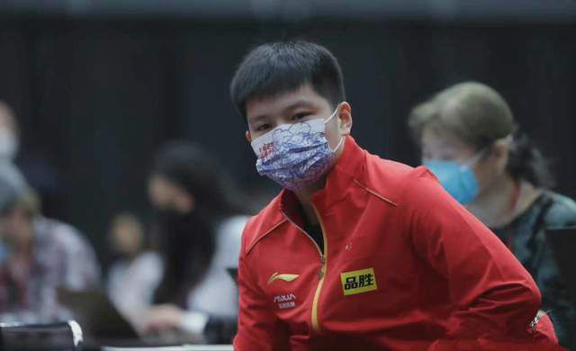 vk玩肚脐